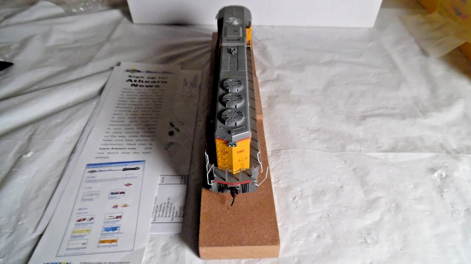 Athearn G67282  Union Pacific SD60M #2513 HO Diesel  Used-Untested -As IS - Image 4 of 4