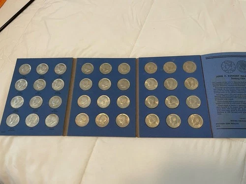 Lot Of 36 Kennedy Half Dollars Coins Post 1971. 28 Coins 71-74  9- Bicentennial