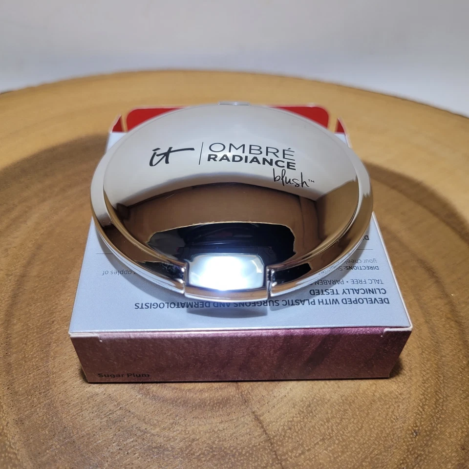 it Cosmetics OMBRÉ Radiance blush (SUGAR PLUM) Anti-Aging Powder - Image 4 of 4