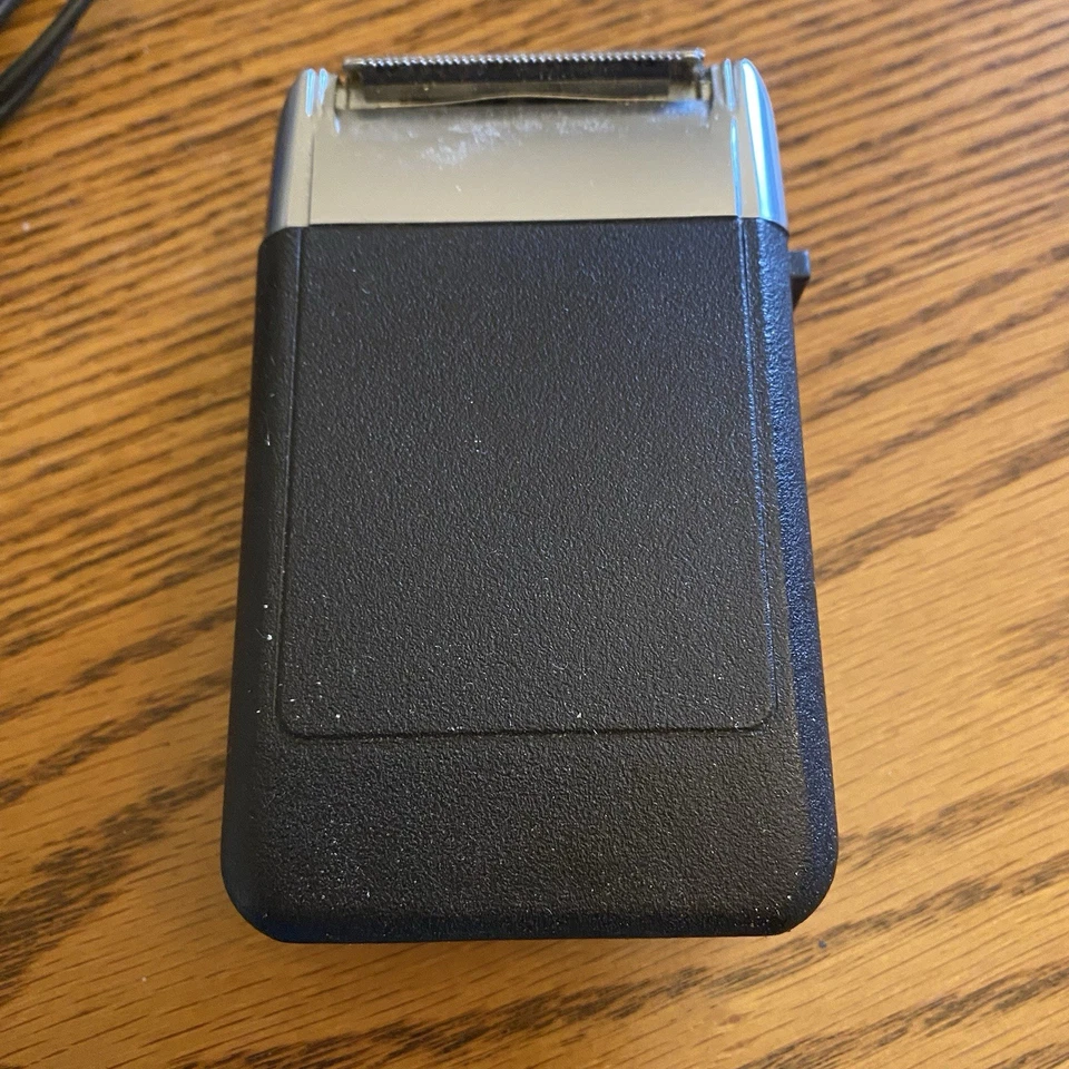 Vintage Remington XLR 930 9BF2-IC Electric Shaver Men's Black Rechargeable - Image 3 of 4