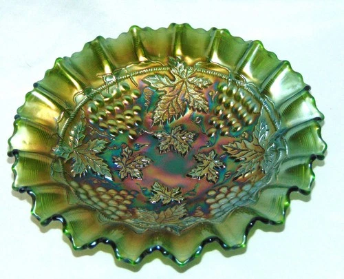 Northwood 10" GRAPE & CABLE Green Carnival Glass PCE Bowl Basketweave Exterior