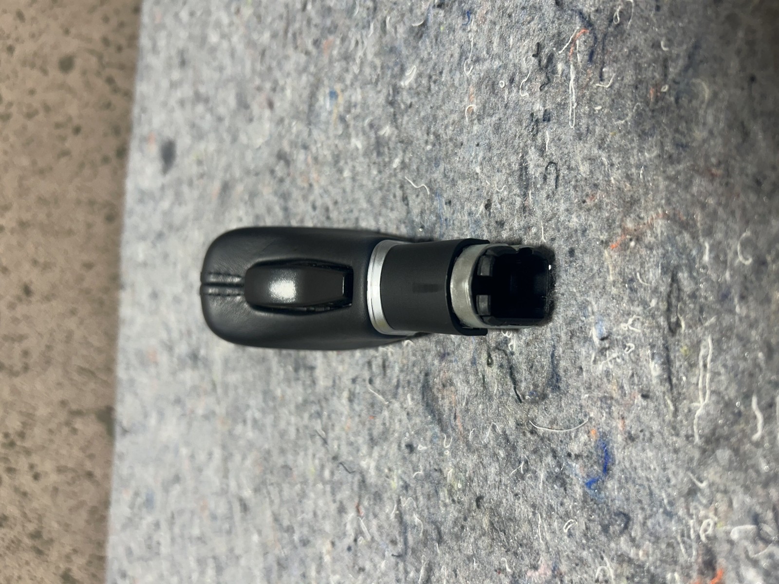 2014-2017 MASERATI GHIBLI AUTOMATIC TRANSMISSION GEAR SHIFTER KNOB 670040350