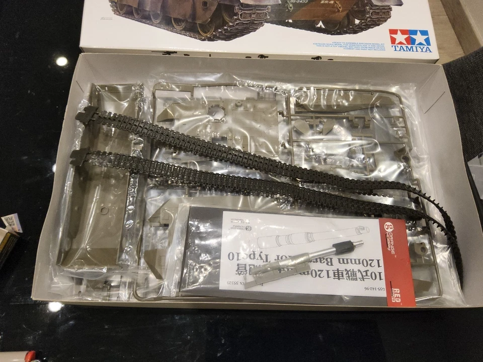 TAMIYA 35329 MAQUETTE MILITAIRE JAPAN GROUND SELF DEFENSE FORCE TYPE 10 TANK 1/3 - Photo 2/4