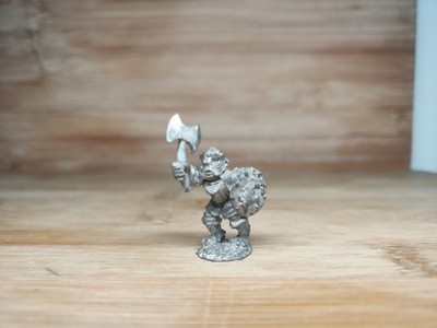 Citadel KL Fiend Factory FF21-1 Goblin Angriffsaxt Red Goblin GW Ork