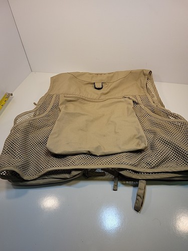 Master Sportsman Tan L Vest Fishing/Hunting/Traveling/-Vest With Tackle - Picture 5 of 7