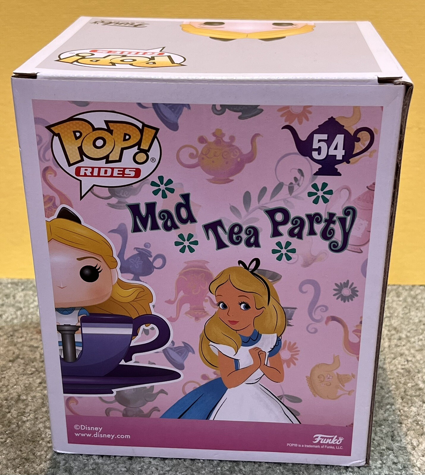 Funko POP! Alice At The Mad Tea Party / Disney Parks Exclusive Misb 8&rdquo; X 7&rdquo; Box