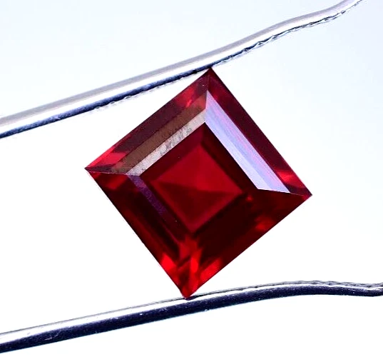 Natural Blood Red Ruby 6.10 Ct Princess Certified Flawless Loose Gemstone - Image 4 of 4