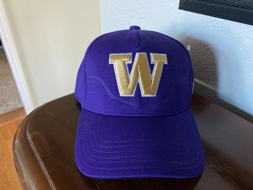 Adidas Washington Huskies Flex Fit Hat 