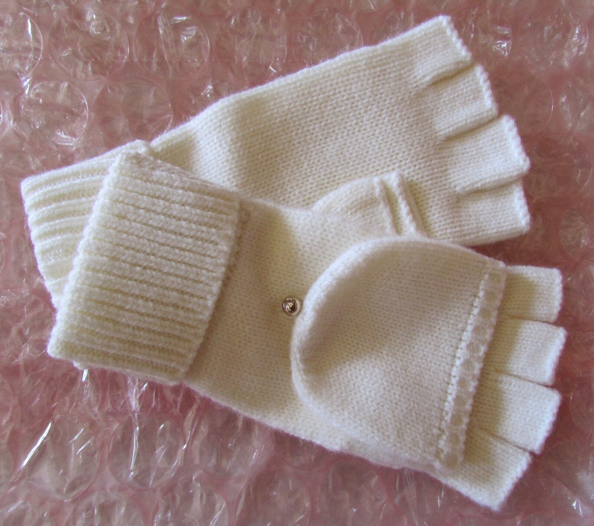 Kate Spade Black/Cream Knit Beanie And White Pop-Top  Gloves kate spade new york AWNING STRIPE FUZZY - Beanie - black  main image 3