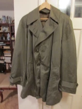 US military cold weather field jacket and hat 1946 size large /long