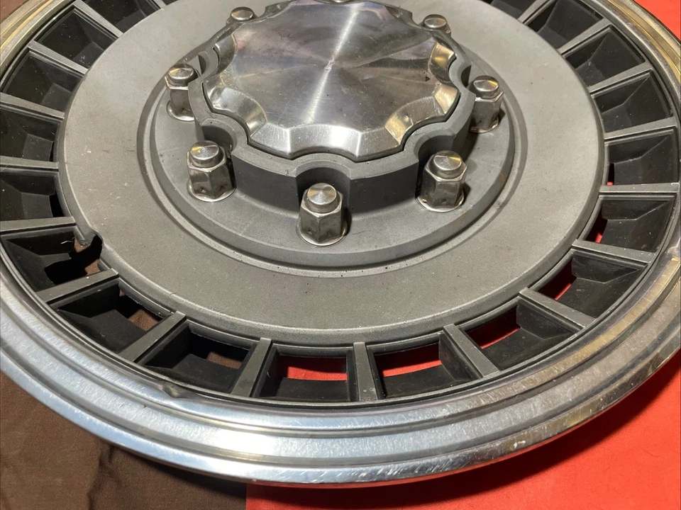 Ford F250 F350 1987-1994 camión tapacubos delantero 4x4 centro 16" cubierta de rueda 8 orejetas OEM Foto 3 de 4