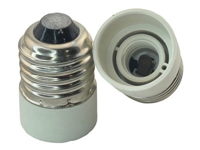 Rebaydo 2pcs E26/E27 Male to E14 Female Adapter Converter