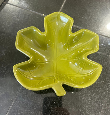 IQ Accessories Green Ceramic Leaf Decorative Dish/Bowl