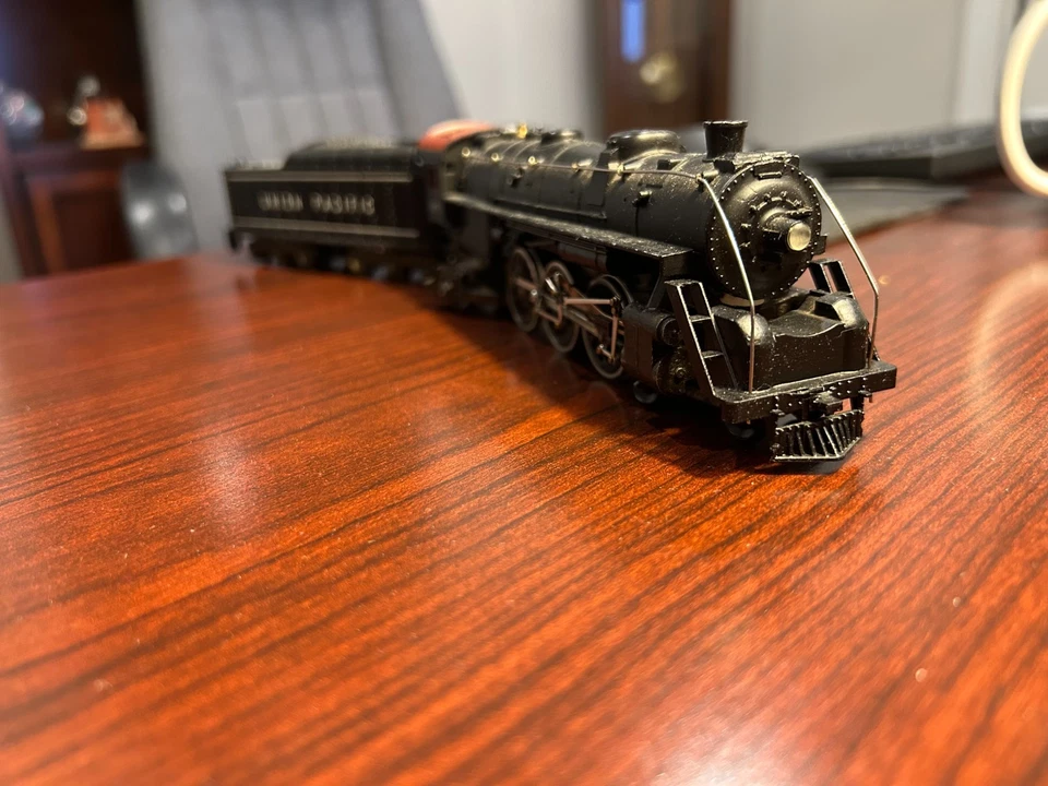 Mantua HO Gauge Union Pacific 4-6-2 Steam Locomotive #4073 w/Tender-EX. USED - Image 4 of 4