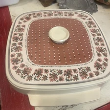 Vintage 1981 Dart Inc. Border Rose Insulated 8x8 Casserole Carrier 3 Piece