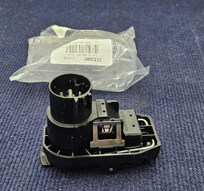 CURT 57015 Dual Output 7 & 4-Way Connector for 04-24 Titan Wrangler JL