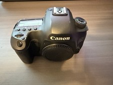 Canon EOS 5DS Full Frame Camera Bundle with EF 50mm f/1.8 STM Lens, Charger, Bag