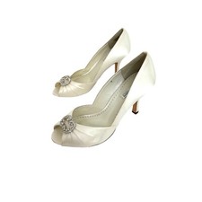Benjamin Adams Women  s Wedding Bridal Shoe 9 Ivory Silk Leather Peep Toe Crystal