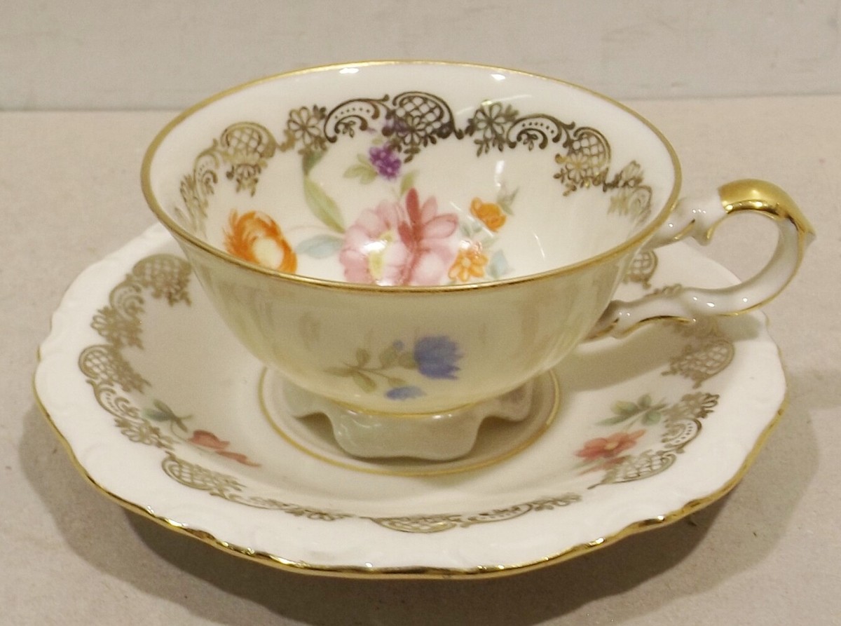 alte vintage Porzellan Tasse mit Teller 