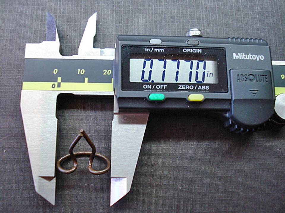 6 piezas clips de moldura de puerta y cuarto de ventana NORS para Mercury 1941 1942  Foto 4 de 4