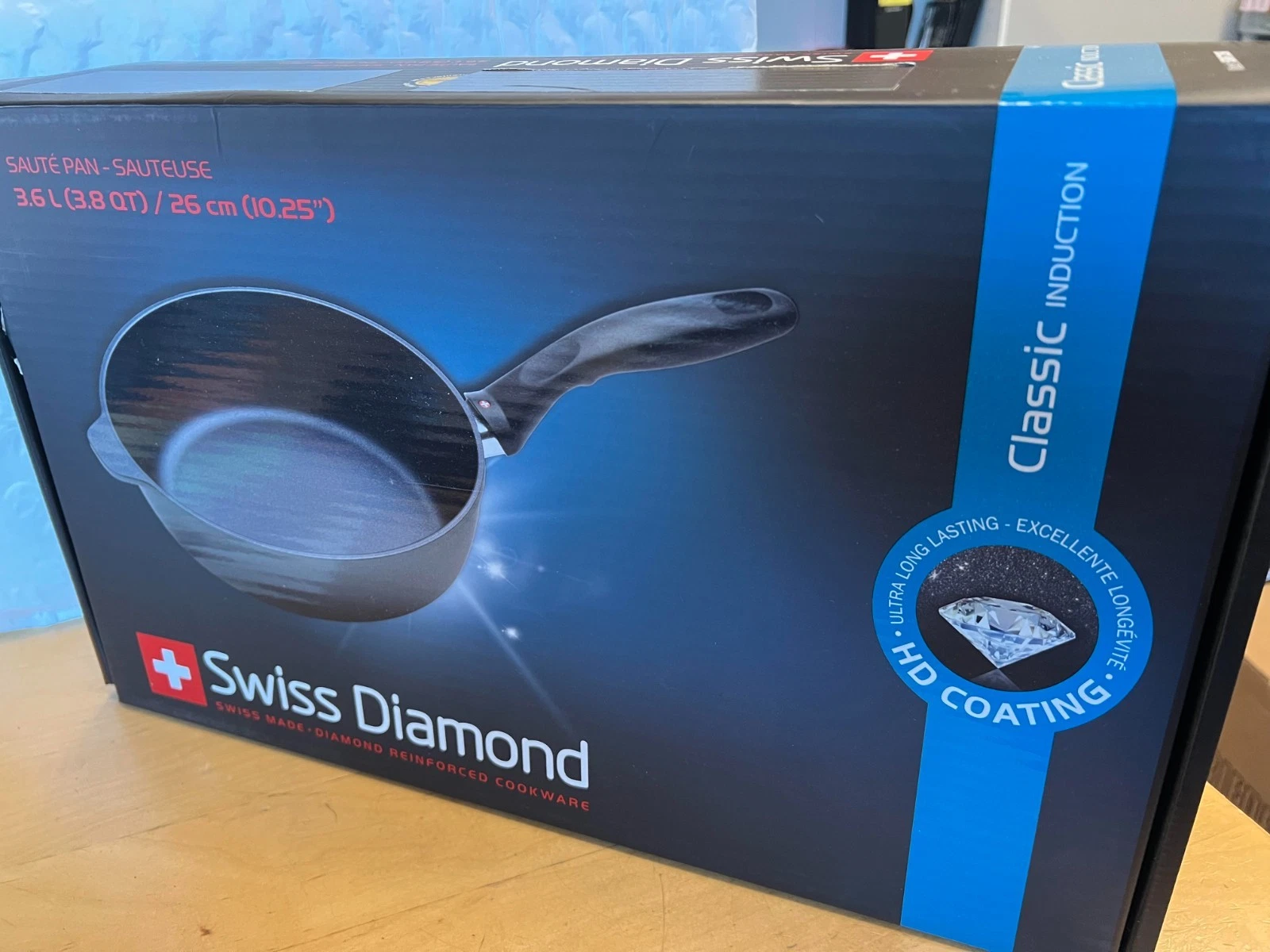Swiss Diamond - 10.25" Induction Sauté Pan 6726i in retail box