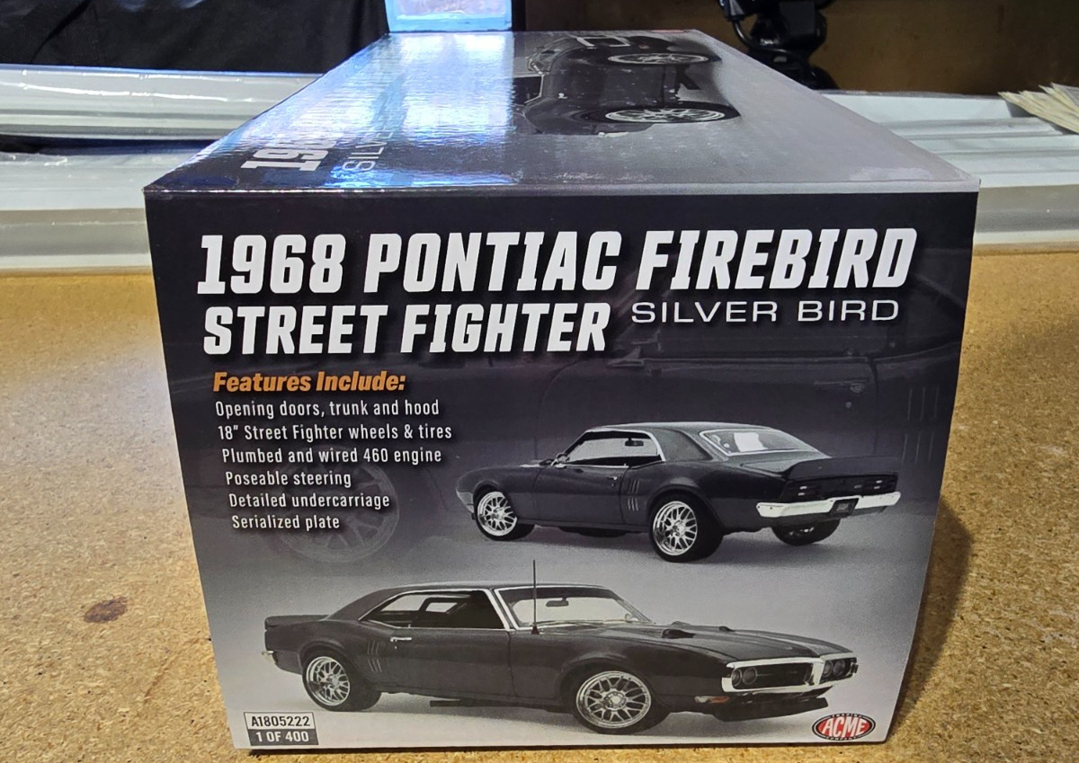 ACME 1/18 1968 PONTIAC FIREBIRD STREET FIGHTER SILVER BIRD