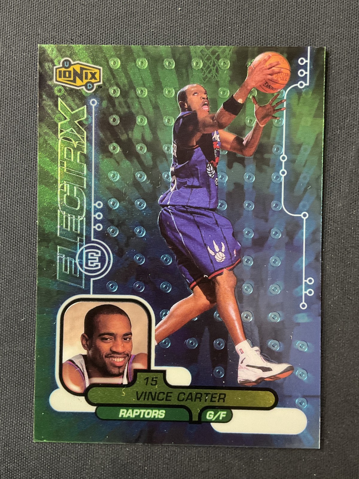 1998-99 Upper Deck Ionix #65 Vince Carter Toronto Raptors