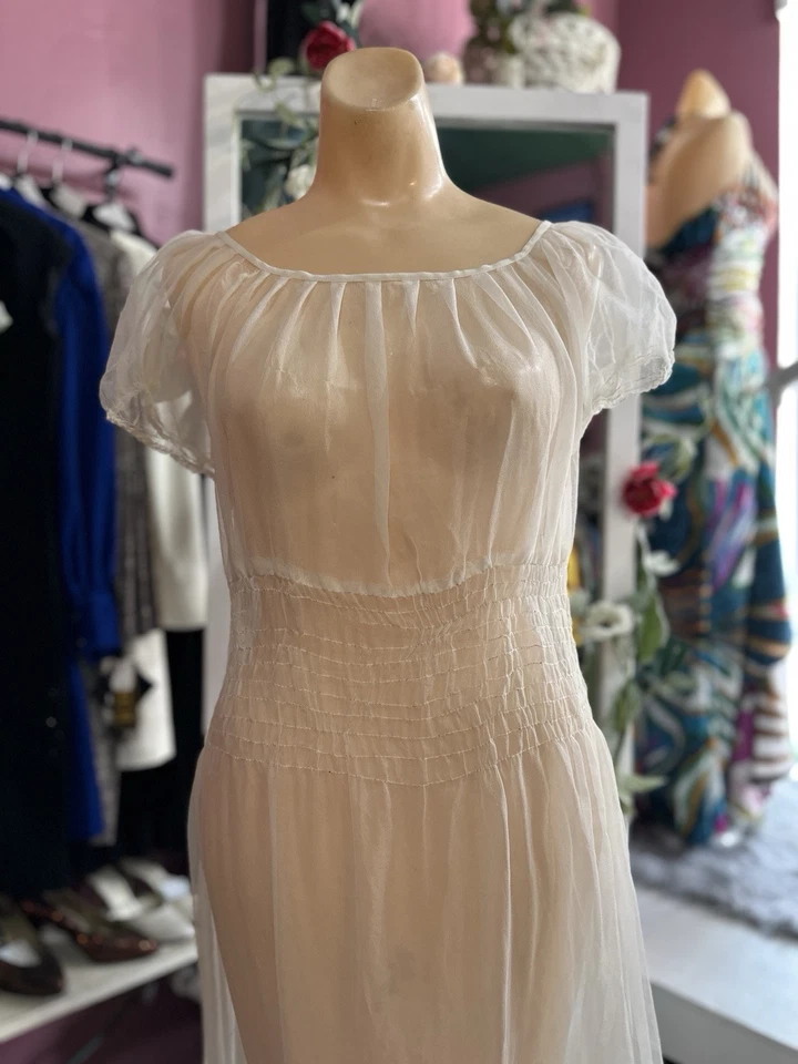 Vintage 30s Sheer Peignoir Negligee Set White Smocked Puff Sleeves Romantic S/M - Image 3 of 4