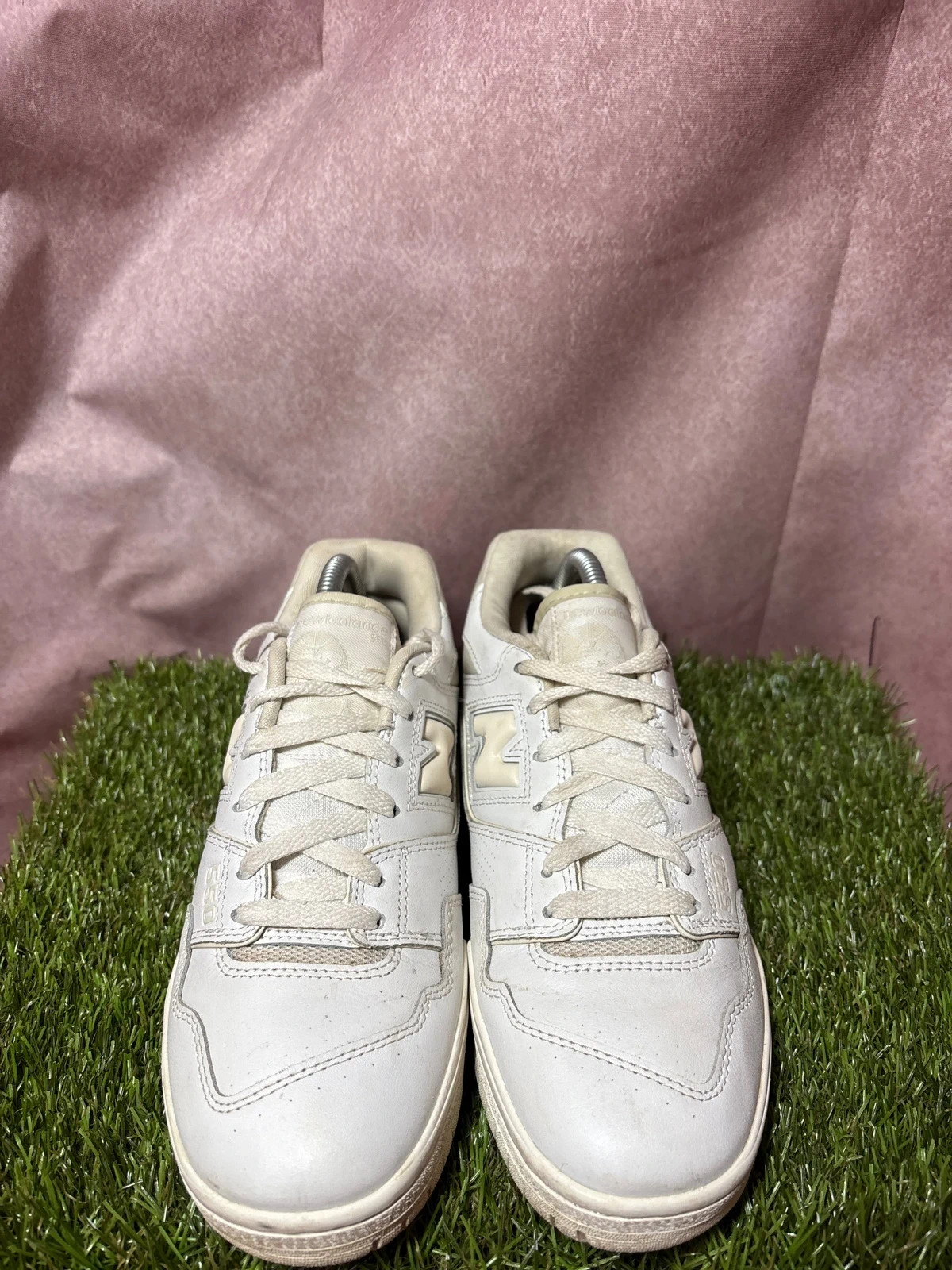 New Balance 550 Trainers uk size 6 pre loved image 3