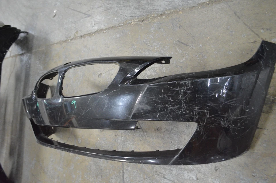 BMW Z4 2006 2007 2008 cubierta del parachoques delantero OEM Foto 4 de 4
