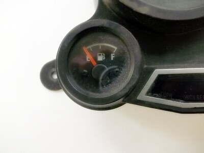 kmページ KAWASAKI 85 - 87 ZX600 NINJA SPEEDOMETER METER CLUSTER 25001