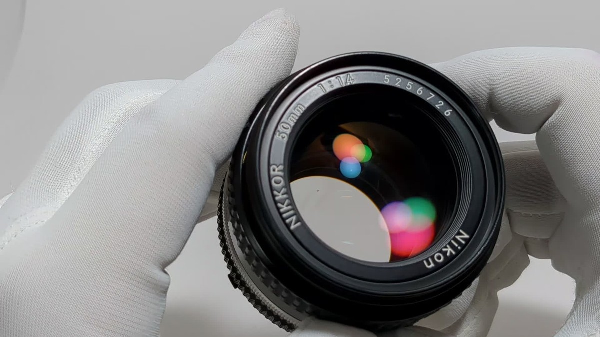 Nikon Ai-S Nikkor 50mm f1.4 Exc+++++W/Hood MF Standard Prime Lens