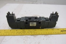 Parker B521ACB49A 5/2 Solenoid Operated Pneumatic Valve 120V Coil