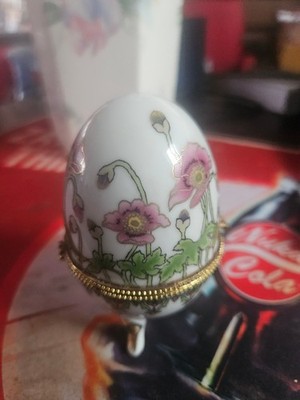 Porzellan Ei Schmuckschatullen floral aufklappbar