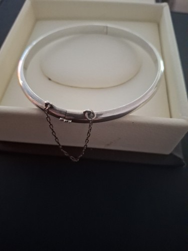 925 Sterling Silver Bangle Cuff Rare Estate Find With Safety Chain 6.17g - Picture 4 of 5