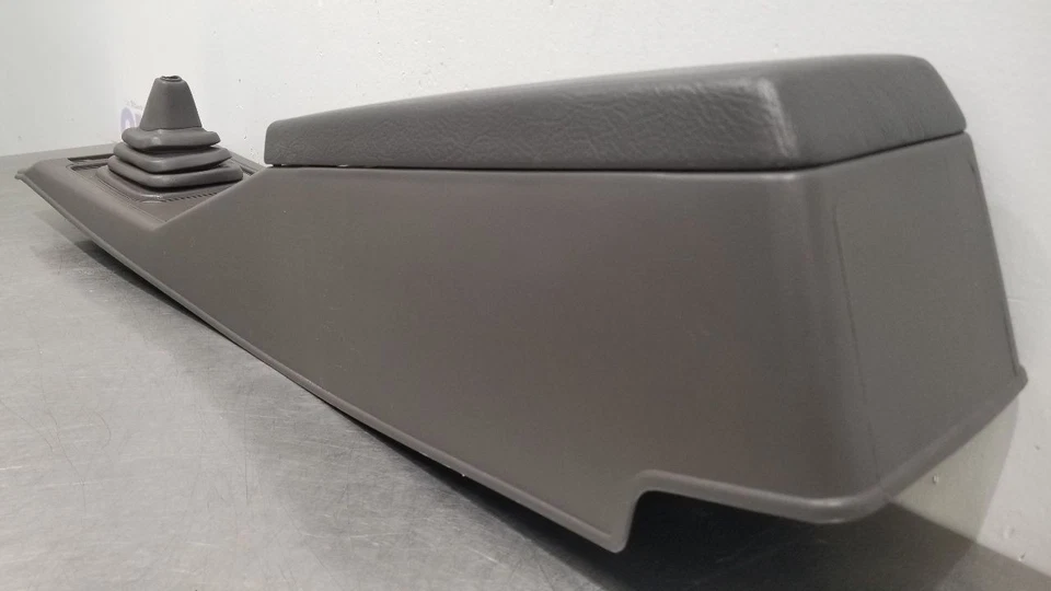 Nissan 300Zx 1985 turbo 2 pasajeros MT PISO DELANTERO CONSOLA CENTRAL MOLDURA G Foto 4 de 4