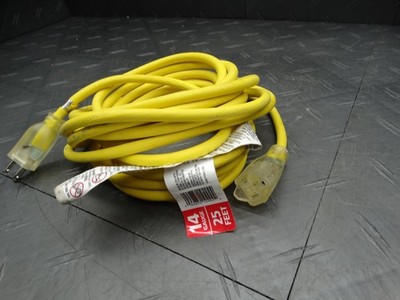 Husky 25ft 14/3 Medium Duty Indoor/Outdoor Extension Cord w/ Lighted End Yellow