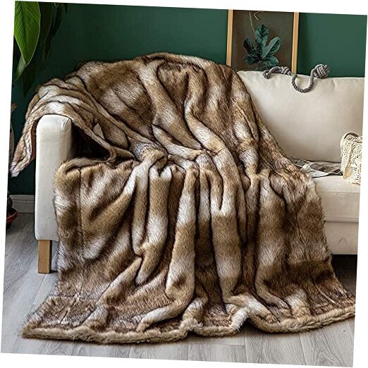 Luxury Faux Fur Throw Blanket Super Soft for Sofa, Couch, Bed Cozy Warm