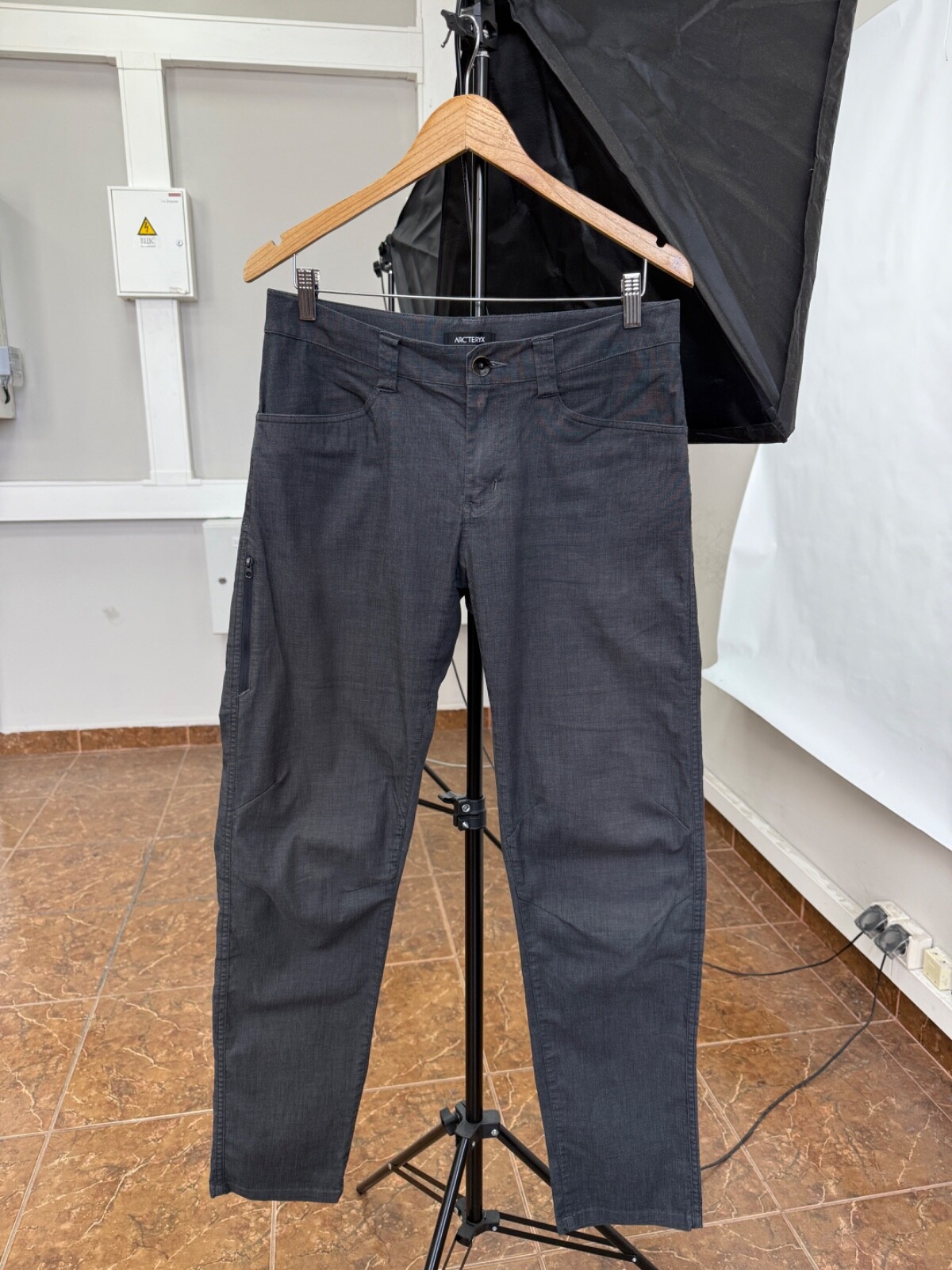 ARC'TERYX ?? Y2K Arc’teryx Pantaloni Trekking Multitasche Rari Retro Hype Taglia 32 Colore Grigio