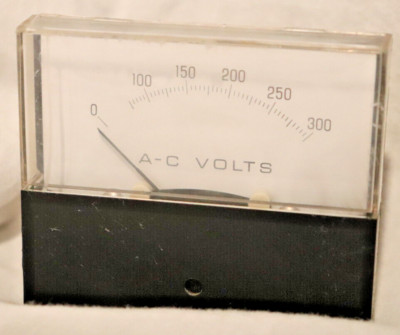 302-1175 Cummins Onan Volt Meter AC 120-208/240/300V 60 Hertz Voltmeter Gauge