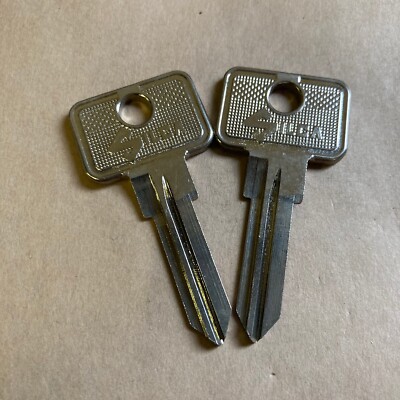 2x SILCA GT7 FIAT ILCO NE55 UNCUT BLANK CAR AUTOMOTIVE KEY NOS NEW OLD STOCK
