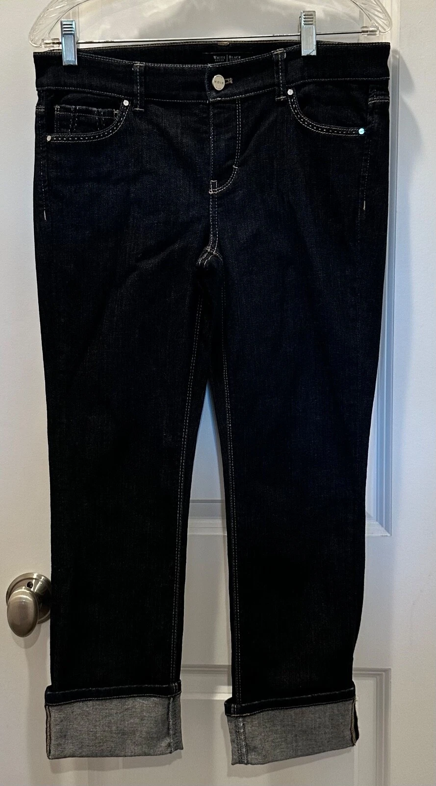 WOMEN'S FEEL BEAUTIFUL WHITE HOUSE BLACK MARKET BLUE CAPRIS SIZE 6