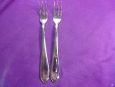 RETRONEU ROSEANNE COCKTAIL/SEAFOOD FORKS  LOT/2  5 1/2" STAINLESS VG MULTIPLES