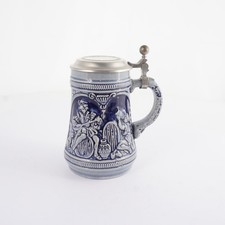 Marzi & Remy Sammlerkrug Bierkrug, Bierseidel mit Zinndeckel Reliefdekor blau