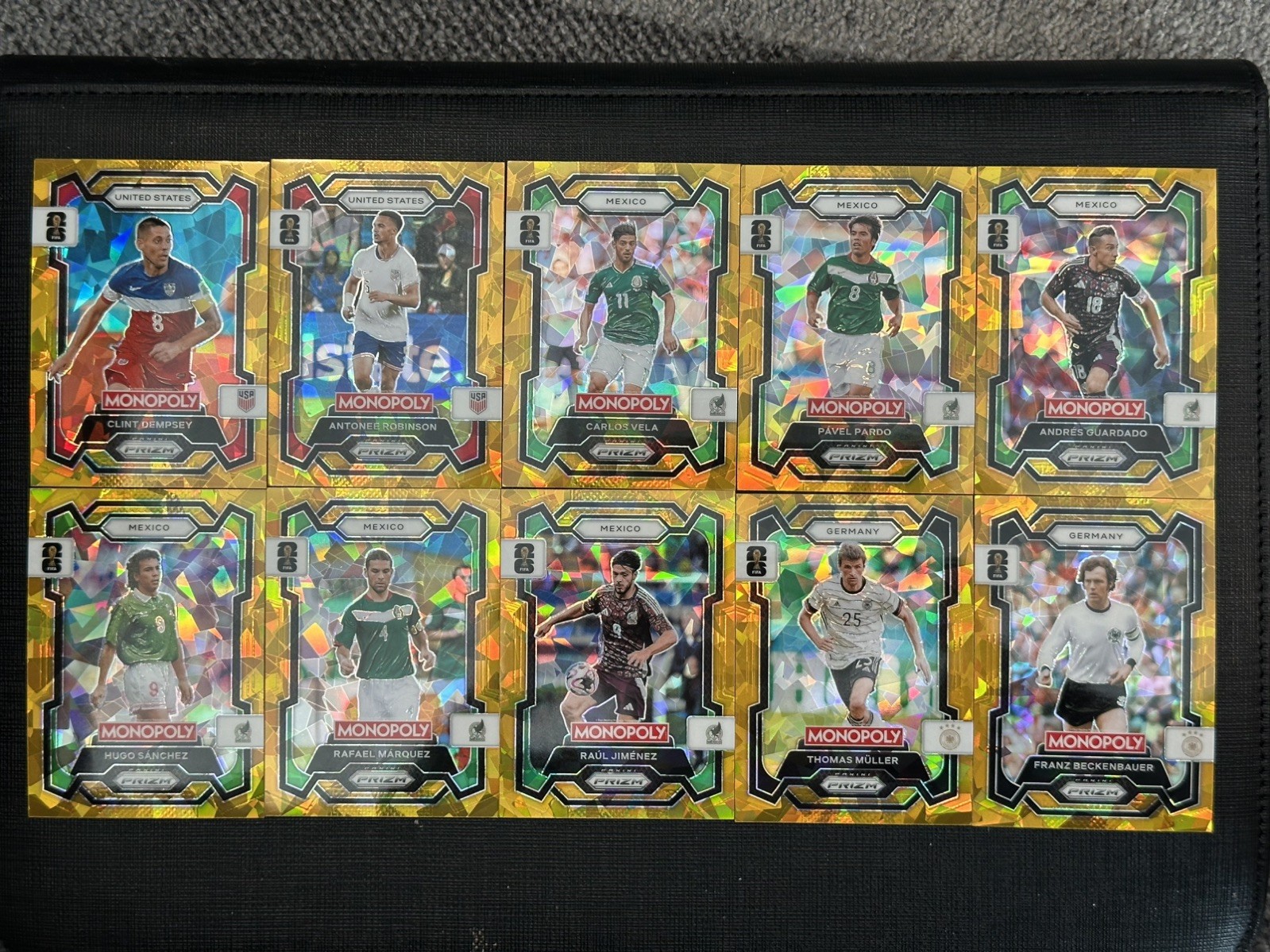 🔥GOLD CRACKED ICE COMPLETE SET! Panini Prizm 2026 FIFA World Cup Monopoly Messi view 19