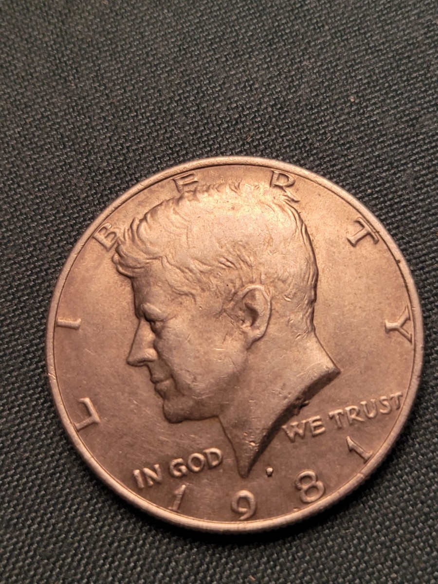 返金用 1981-P Kennedy Half Dollar Error Repunched Mint Mark 'P' Filled In