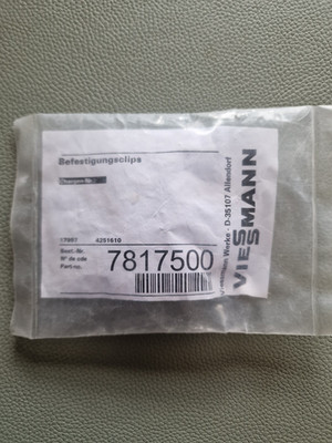 Viessmann Befestigungsclip 2Stück Nr.7817500 Neu OVP
