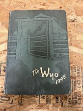 1945 UNIVERSITY OF WYOMING 'THE WYO' YEARBOOK VINTAGE