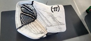 Warrior R/ Gt2 Sr. Goalie Glove Right Hand