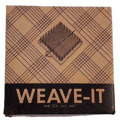 Vintage Weave-It CREAM PLASTIC Weaving LOOM Box & Copy Instructions HERO #10